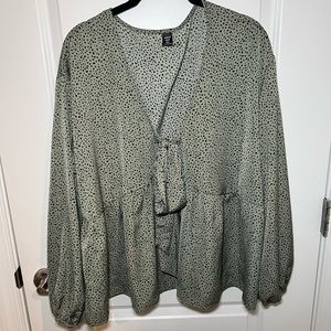 SHEIN Curve green polka dot tie front blouse | size 2X